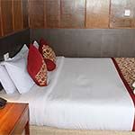 Srinagar Hotel