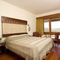 Lobo Wildlife Lodge N