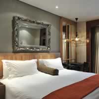 ANEW Hotel, Hilton