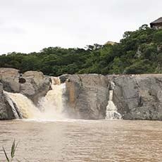 Mkuze Falls Lodge